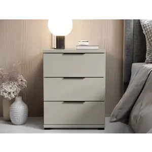 Nočný stolík s 3 zásuvkami Smilla, výška 61 cm, béžový kašmír% vyobraziť