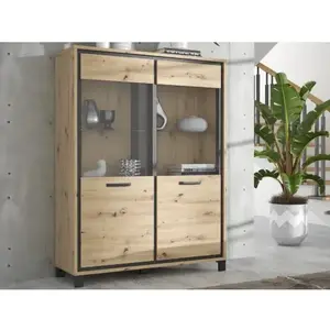 Široká vitrína Trondheim 121 cm, dub artisan/dub čierny% vyobraziť