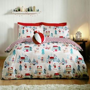 Obliečky na jednolôžko 135x200 cm Christmas Mouse Town – Catherine Lansfield vyobraziť