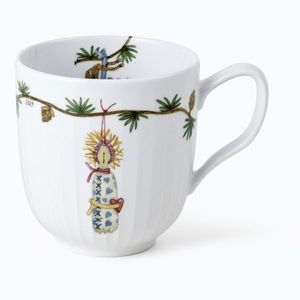 Biely porcelánový hrnček s vianočným motívom 330 ml Hammershøi Christmas – Kähler Design vyobraziť