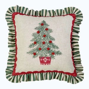 Dekoračný vankúš s vianočným motívom 45x45 cm Frilled Christmas Tree – Catherine Lansfield vyobraziť